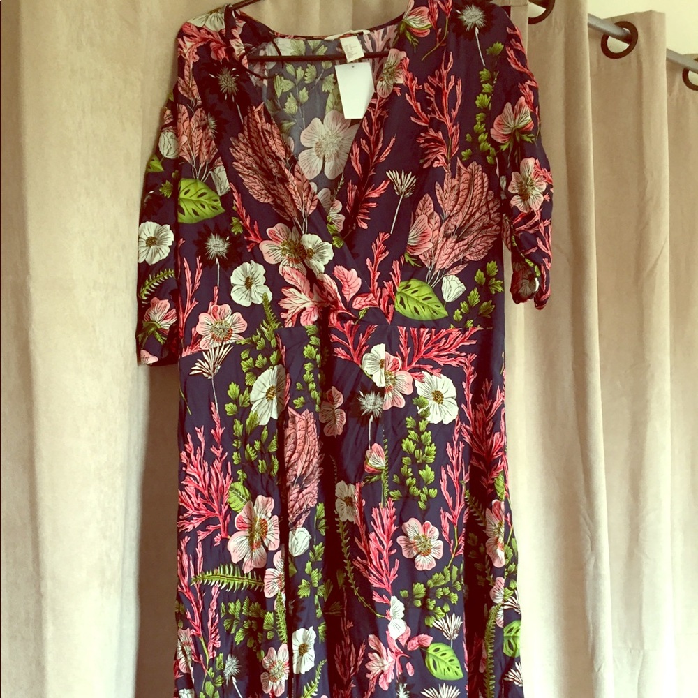 Navy and pink faux wrap dress sz 12 H&M🌸
